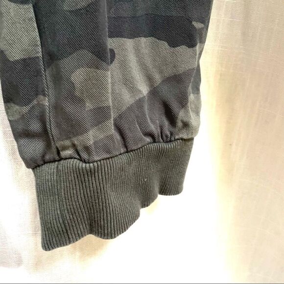 Splendid lakeside rayon camo joggers - Picture 8 of 15